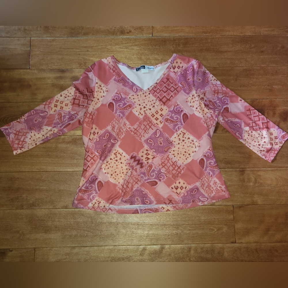 California concepts long sleeve v neck blouse